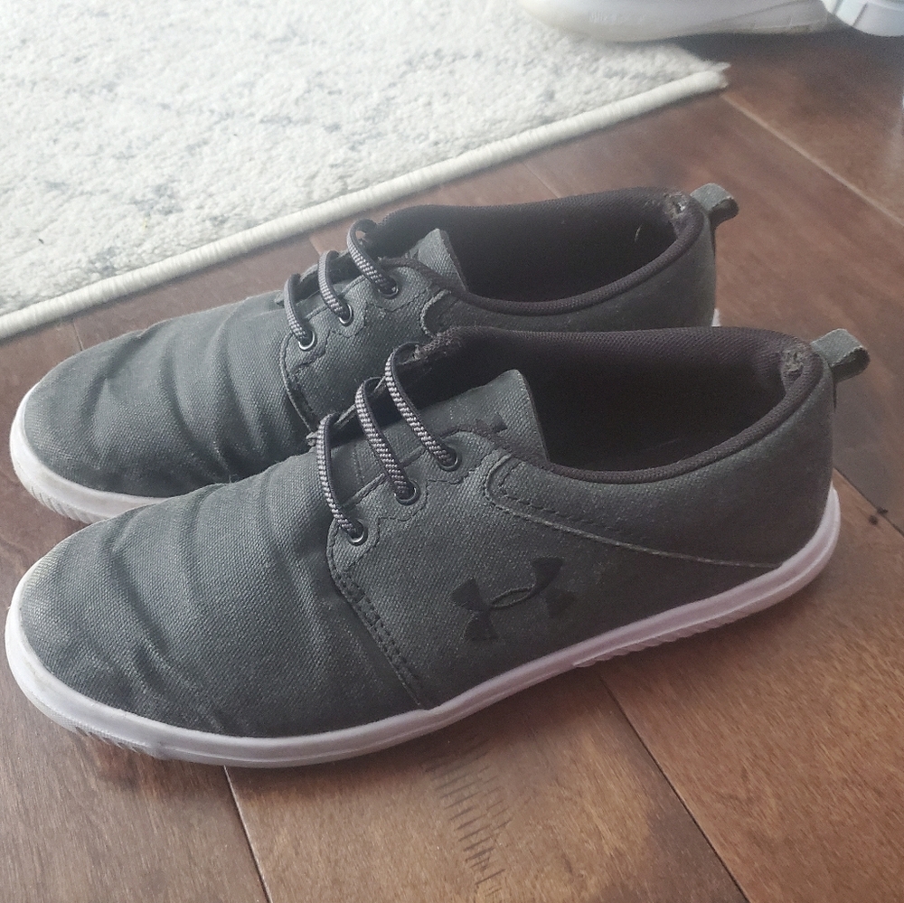 Gray Under Armor Street Encounter 4 gray slip on sneakers size 7 men's